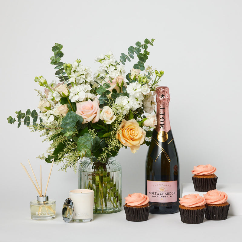 Why Cupcake Flower Gift Sets Work So Well